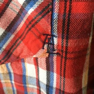American Living men’s flannel shirt size L